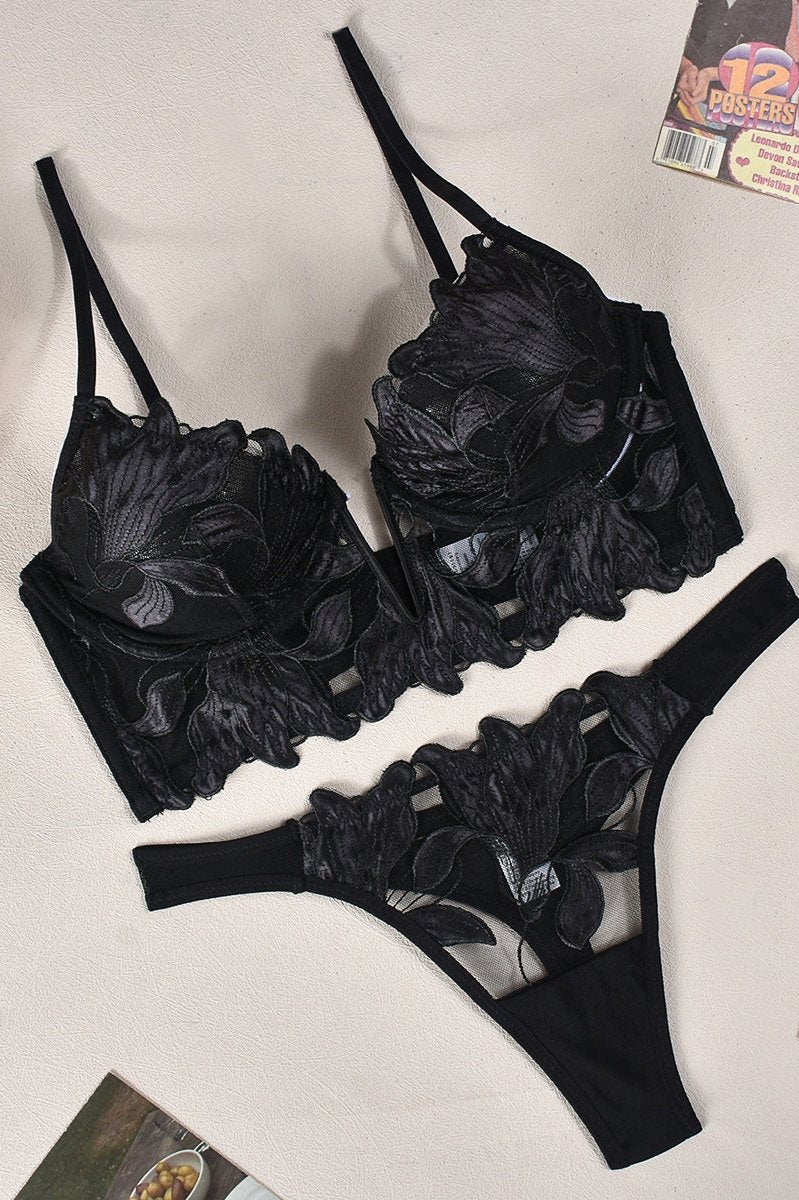 Gabrielle - Embroidered Lace Lingerie Set